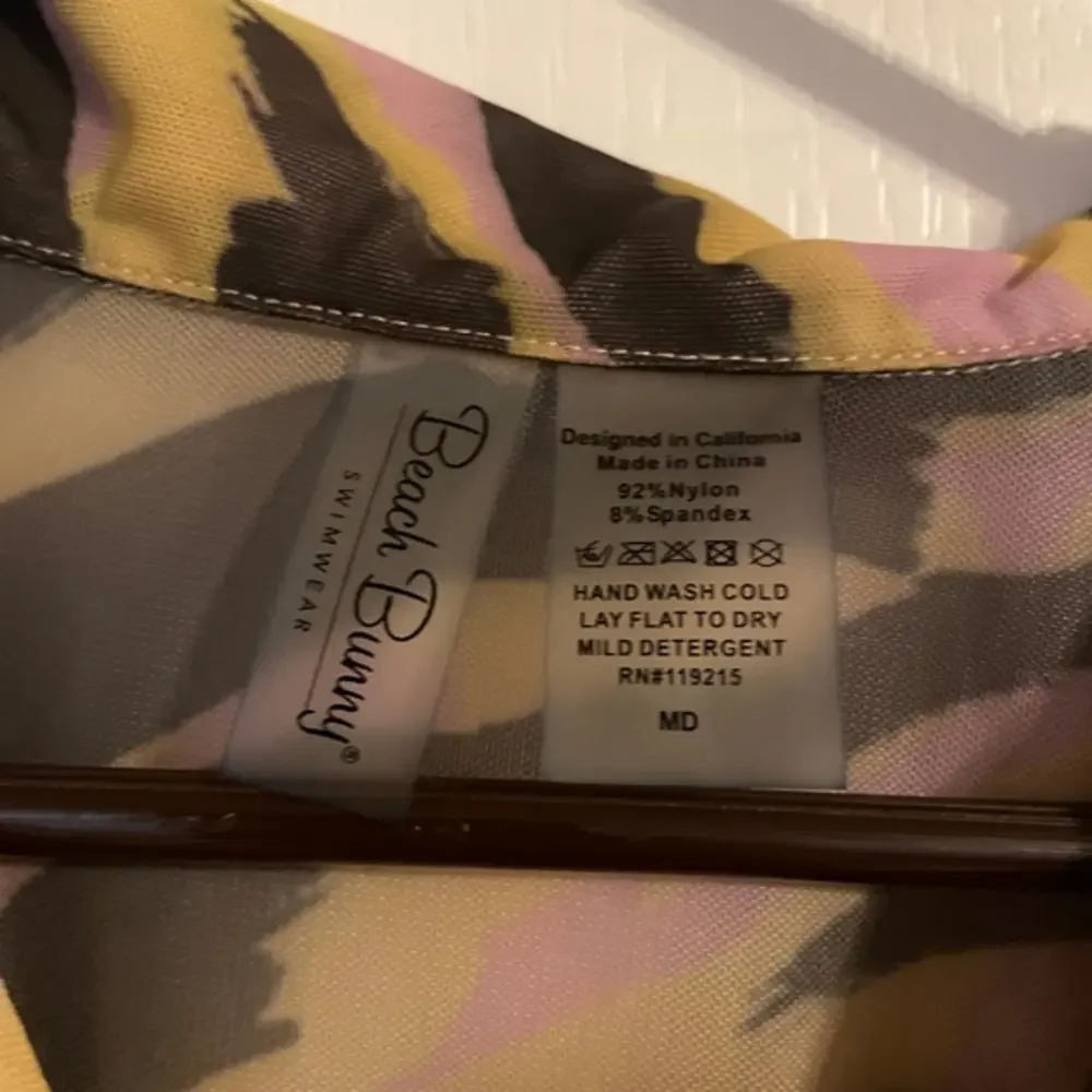 Beach Bunny Sienna Beach Shirt Yellow Lavender Tiger Stripe Mesh Cover Up Medium
